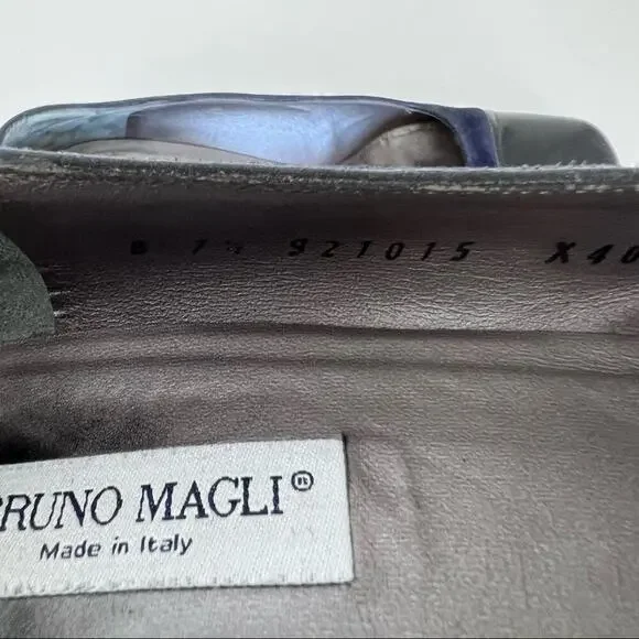 Bruno Magli Classic Navy Heels - Picture 10 of 13